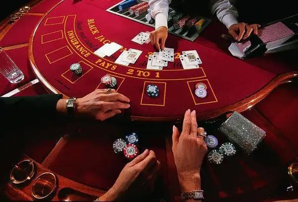 Komunitas pemain lgo99 berinteraksi di live chat